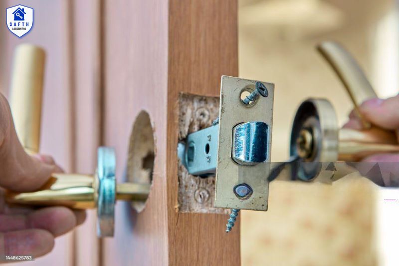 locks opening and changing Crystal Palace